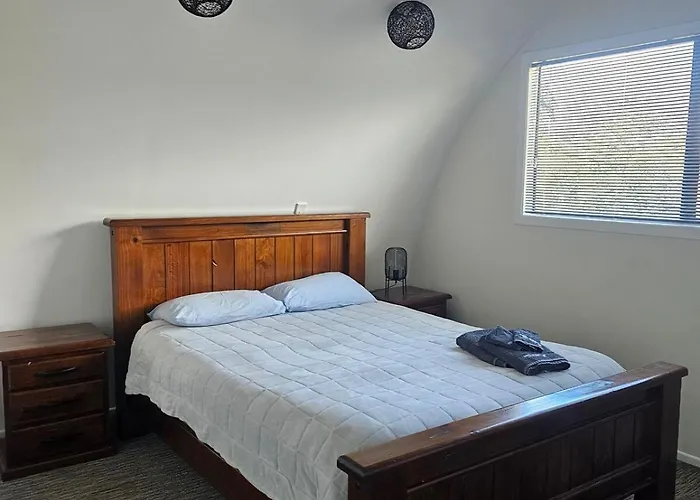 The Barn, 4 Bedrms, Harry Potter Rm, Pet Friendly *